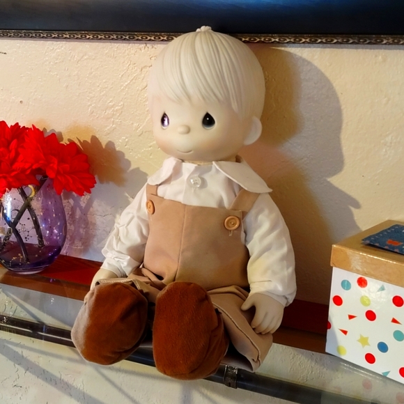 Vintage 1981 Big Precious Moments Enesco Porcelain Mikey Doll 17" Tall😍 - Picture 4 of 15